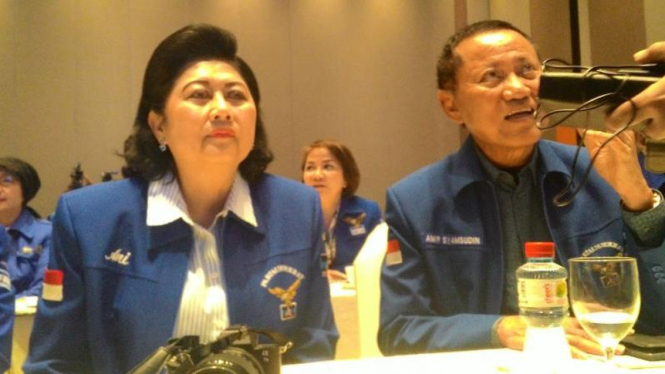 Ani Yudhoyono dalam acara Konsolidasi Partai Demokrat di Hotel Harris, Surabaya, pada Minggu, 20 Maret 2016.