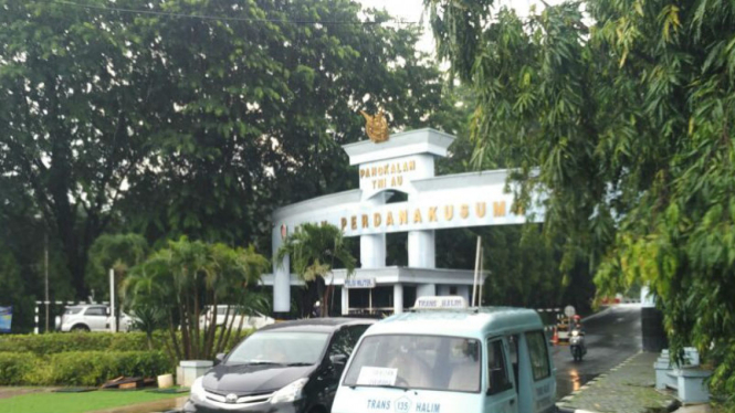 Gerbang Bandara Halim Perdanakusuma