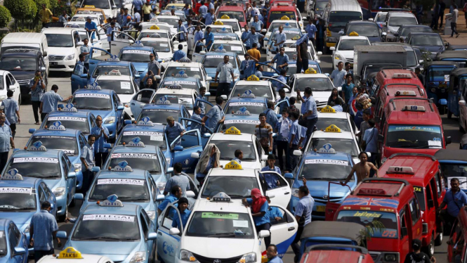 Armada taksi konvensional di Jakarta beberapa waktu lalu. 