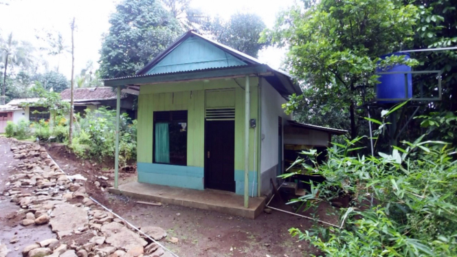 Bangunan rumah hasil program bedah rumah yang diprakarsai komunitas Zona Bombong. Foto: VIVA.co.id/Purna Karyanto Musafirian