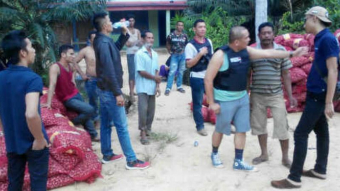Polisi Amankan 9 Ton Bawang Merah Ilegal Asal Thailand
