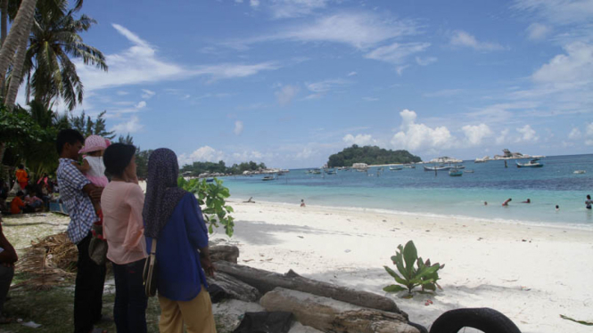 Pesona Pantai Tanjung Kelayang Belitung