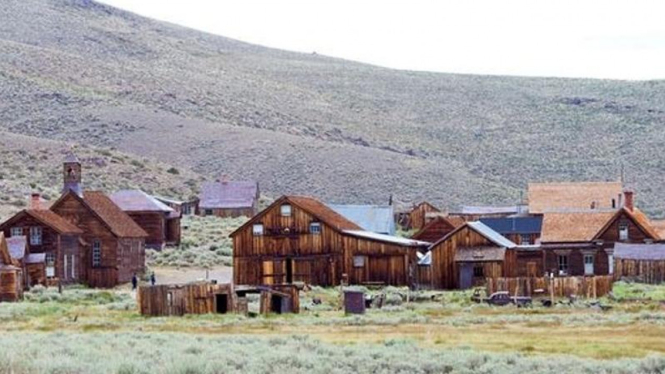 Bodie, kota tak berpenghuni di Sierra Nevada bagian timur, California Amerika Serikat.