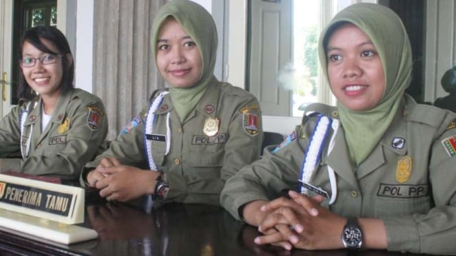 Para satpol PP Balai kota Semarang (29/3/2016)
