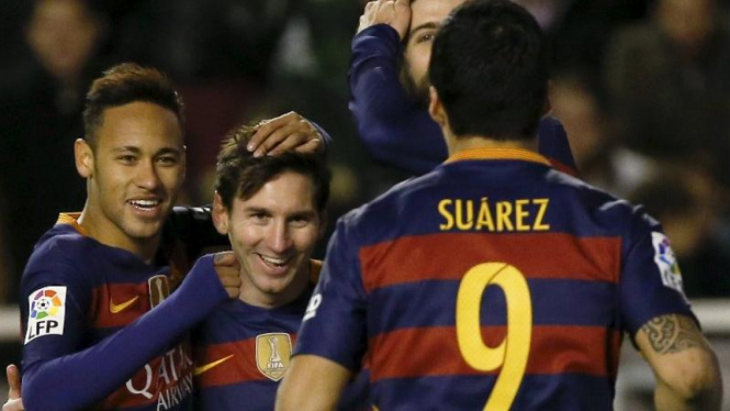 Trio penyerang Barcelona, Neymar, Lionel Messi, dan Luis Suarez.
