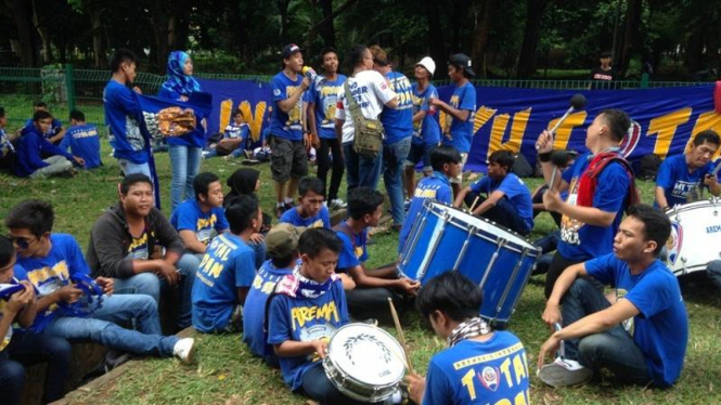 Aremania di kawasan SUGBK, Senayan Jakarta beberapa waktu lalu.