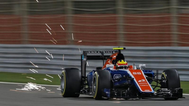 Pembalap Tim Manor Marussia, Rio Haryanto.