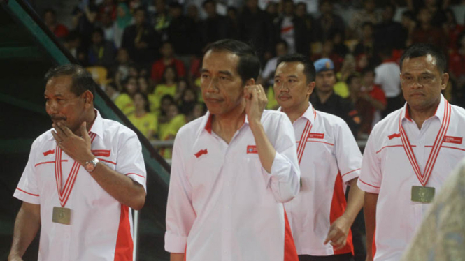 Presiden Jokowi saat membuka final Bhayangkara Cup
