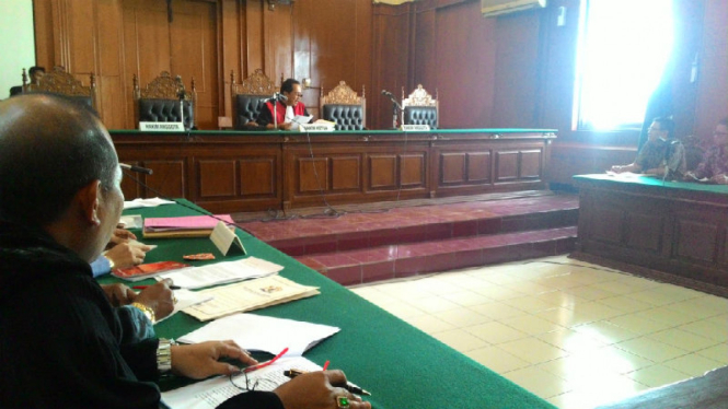 Sidang praperadilan La Nyalla Mattaliti di Pengadilan Negeri (PN) Surabaya, Selasa, 5 April 2016.