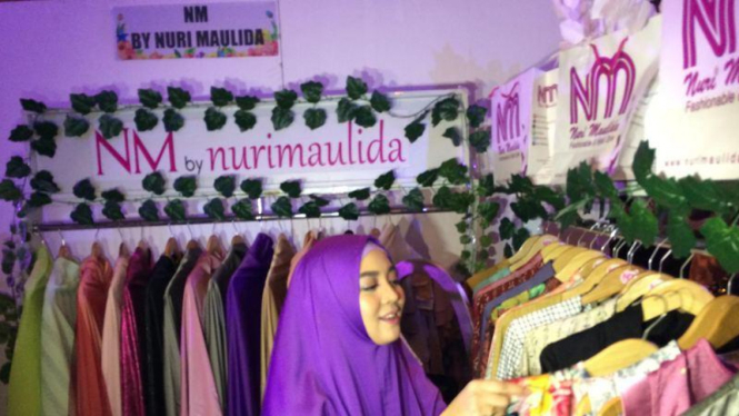 Stan Nuri Maulida dalam acara Hijab Day 2016 di Kota Kasablanka, Sabtu, 9 April 2016.