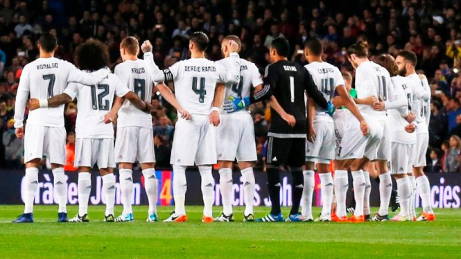 Barisan pemain Real Madrid dalam satu laga.