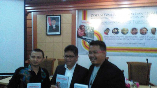 Bedah buku Risma, PDIP dan Pilkada Surabaya.