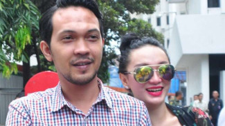 Zaskia Gotik Bantah Putus dengan Kekasih