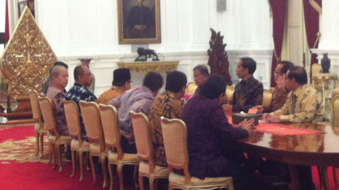 Presiden Joko Widodo menerima pimpinan Badan Pemeriksa Keuangan (BPK), di Istana. 