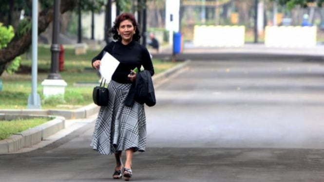 Fashion Susi Pudjiastuti.