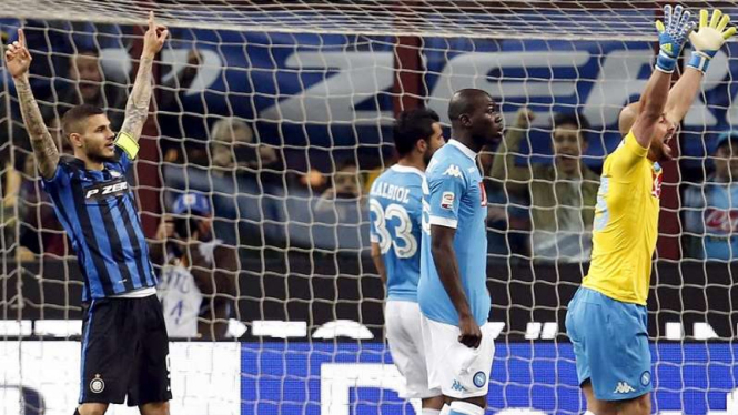 Mauro Icardi rayakan gol ke gawang Napoli