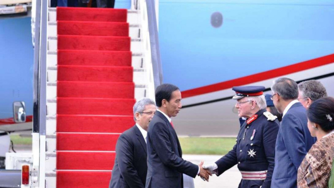 Presiden Jokowi tiba di Inggris