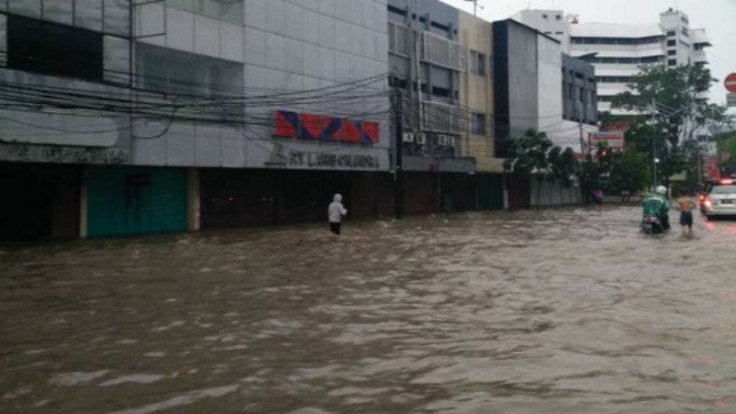 Banjir di Gunung Sahari, Jakarta Utara.