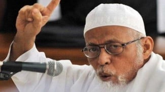 Usai Salat Subuh Abu Bakar Baasyir Tinggalkan Lapas Gunung Sindur
