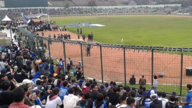 Situasi launching tim Persib di stadion SIliwangi, Bandung.
