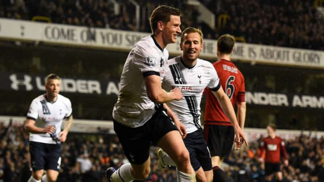 Laga Tottenham Hotspur kontra West Bromwich Albion.