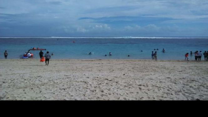 Suasana di Pantai Pandawa