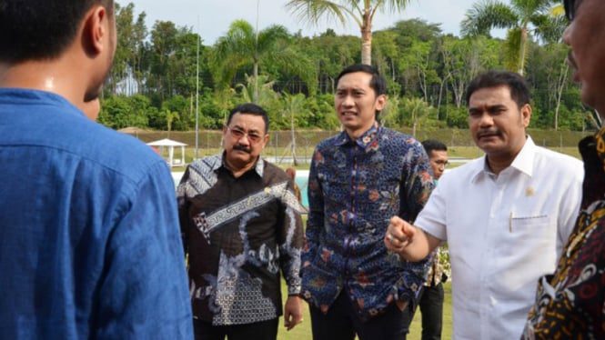Wakil Ketua Komisi X DPR RI Sutan Adil Hendra 