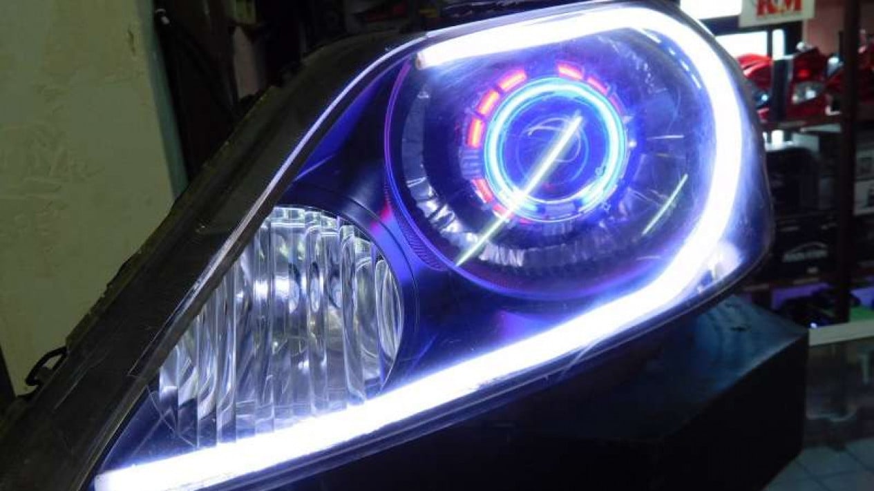 Kerugian Modifikasi Mobil Pakai Lampu LED