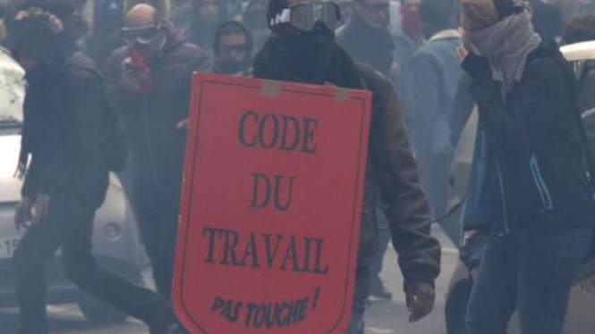 Demo UU Buruh baru di Paris, Prancis berlangsung ricuh
