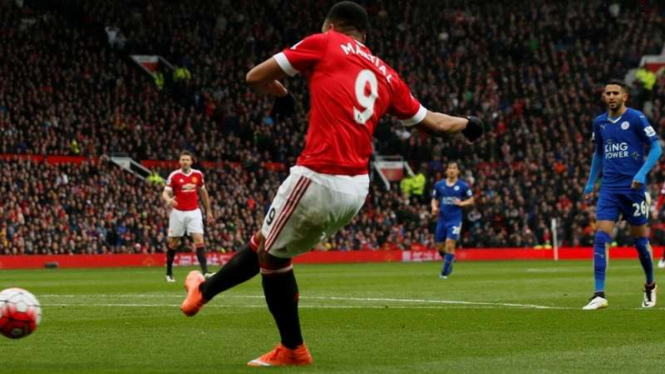 Penyerang Manchester United, Anthony Martial ditempatkan sebagai striker tunggal