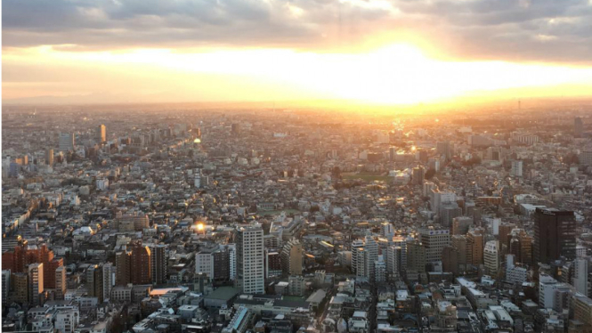 Pemandangan kota dari atas Tokyo Metropolitan Government Building