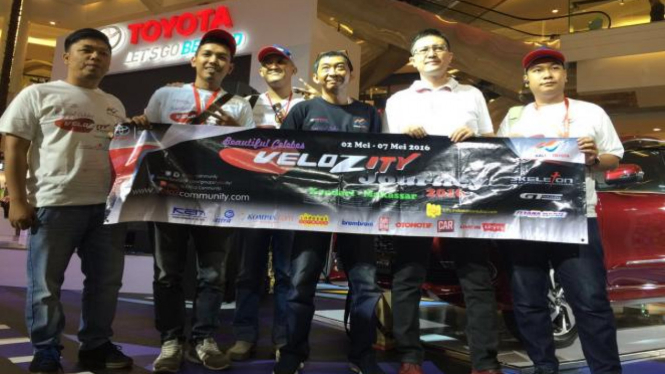 Team Velozity Journey 2016 dilepas oleh Bpk. Indra Rezkita Lubis - PT Toyota Astra Motor