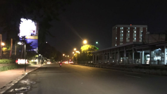 Kondisi jalan Jakarta malam Minggu saat ditinggal warga liburan
