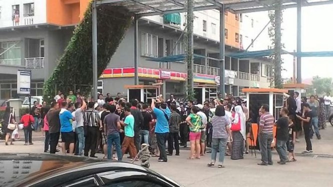 Suasana di Apartemen Green Pramuka.