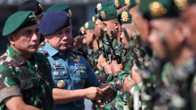 Pelepasan 600 pasukan TNI-AD Yonif 330 Raider Tri Dharma Linud Kostrad