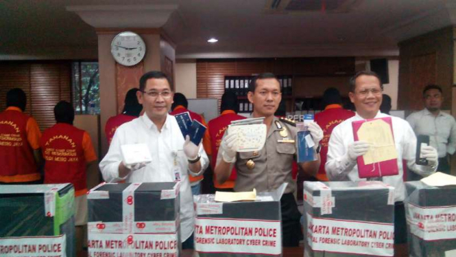 Direskrimsus Polda Metro Jaya merilis kasus pencurian bandwith Telkom