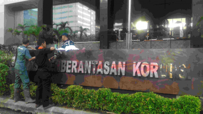 Kondisi KPK usai demonstrasi massa HMI, Senin, 9 Mei 2016.