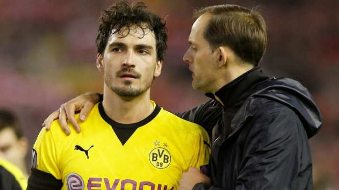 Bek Borussia Dortmund, Mats Hummels