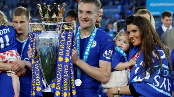 Jamie Vardy (kiri) dan istrinya, Rebekah Nicholson