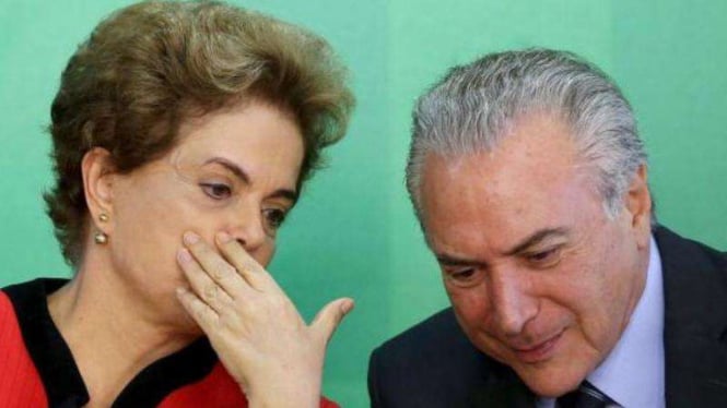 Dilma Rousseff (kiri) dan Michel Temer