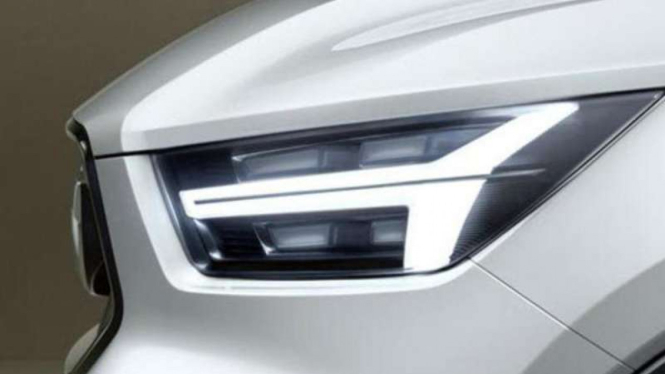 Teaser Volvo V40