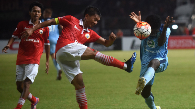 Persija Jakarta melawan Persela Lamongan dalam Torabika Soccer Championship