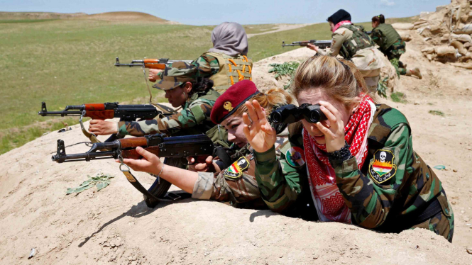 Aksi Tentara Wanita Melawan ISIS.