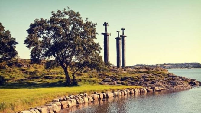 Monumen pedang di Norwegia
