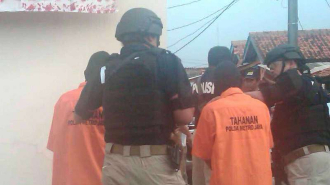 Polisi gelar rekonstruksi pembunuhan Eno Farihah di Kosambi, Tangerang