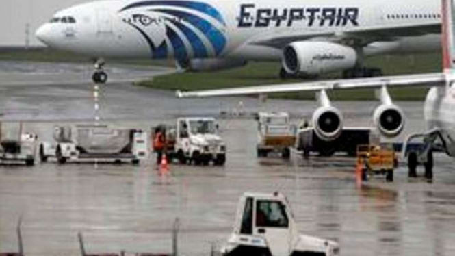 Pesawat EgyptAir.