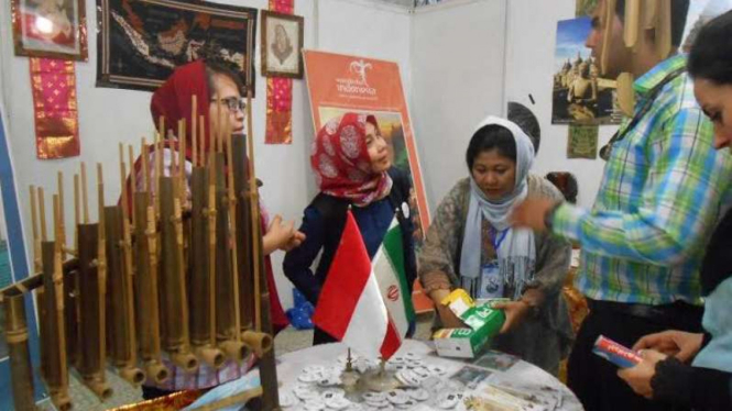 KBRI Teheran berpartisipasi dalam pameran pariwisata Indonesia di Iran.