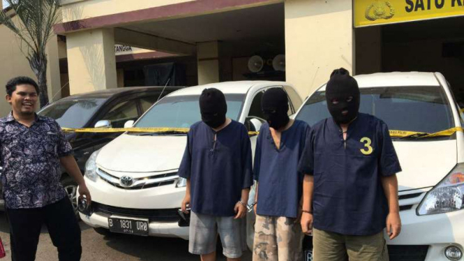 Tiga tersangka penggelapan mobil ditangkap petugas Polres Jakarta Utara