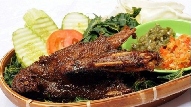 Daging bebek.