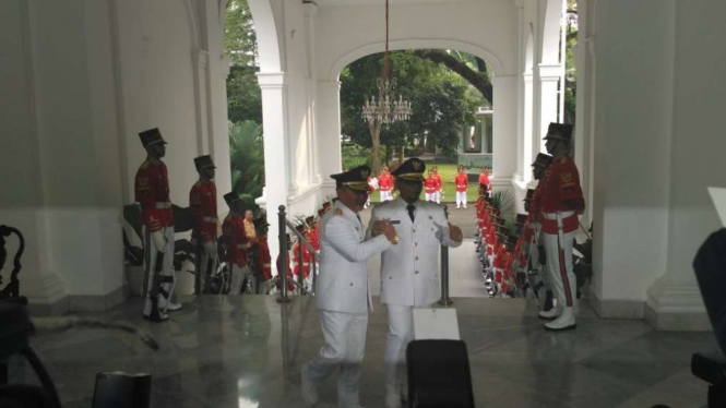 Dua dari 4 gubernur dan wakil gubernur yang dilantik Jokowi, Rabu (25/5/2016)